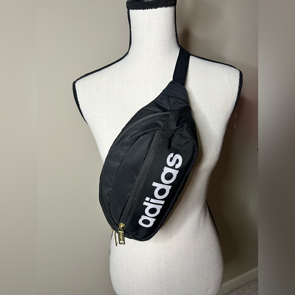Adjustable Adidas Black Waist Belt Bag - Crossbody Bag - Sling Bag - Fanny Pack